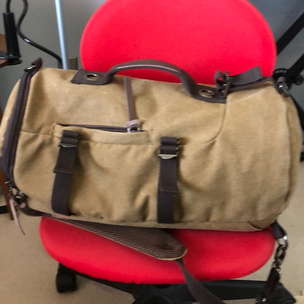 Week end duffel / backpack from Luxur brand. Never use . Brand New.